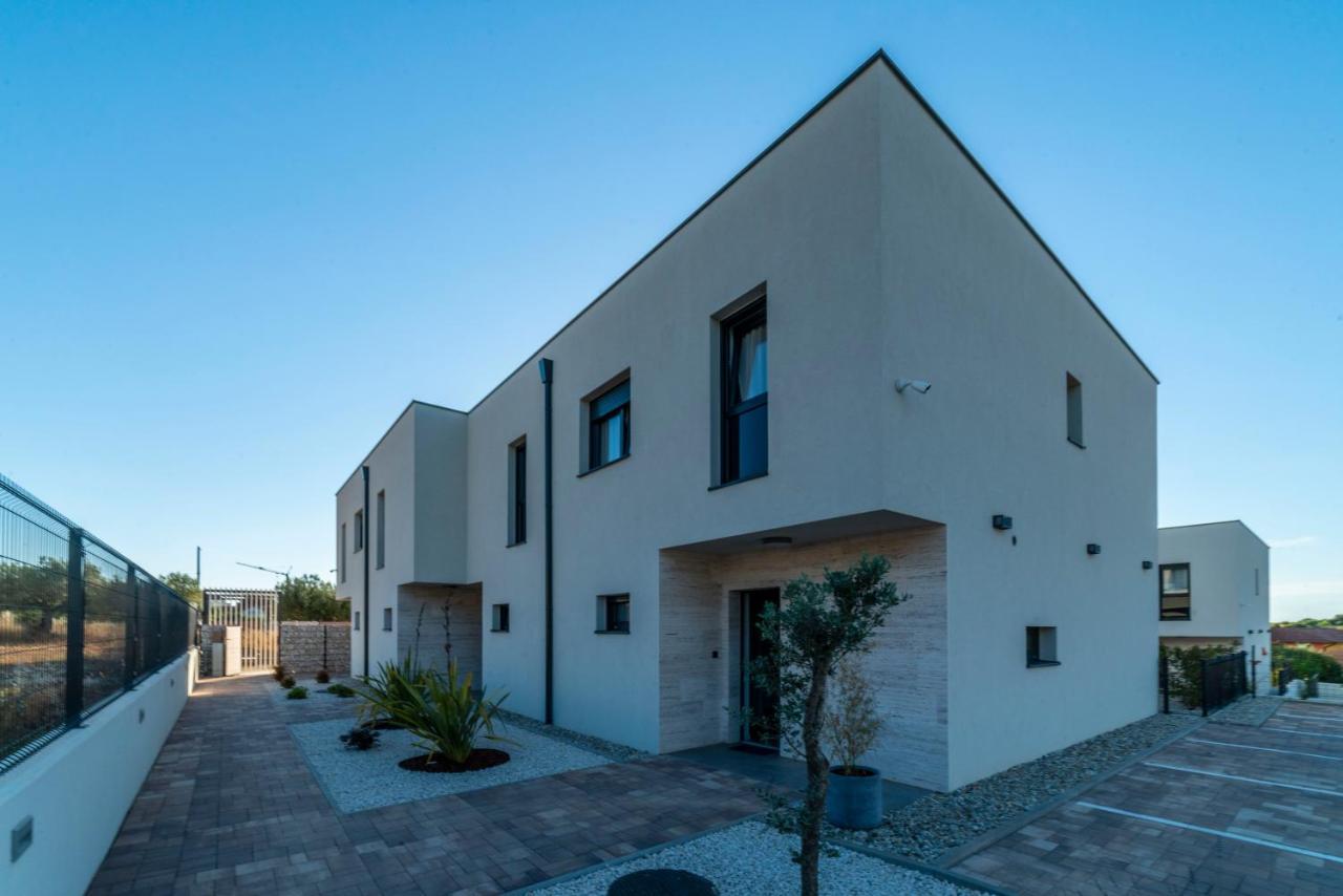 Pinna Residence - Supin Pula Buitenkant foto
